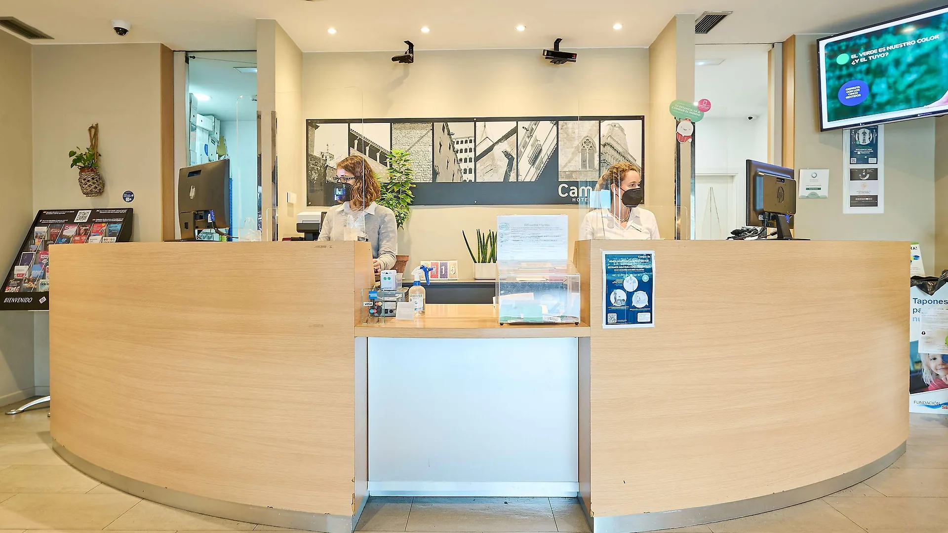 Travelodge Bcn Cornella Fira Cornella de Llobregat 3*,